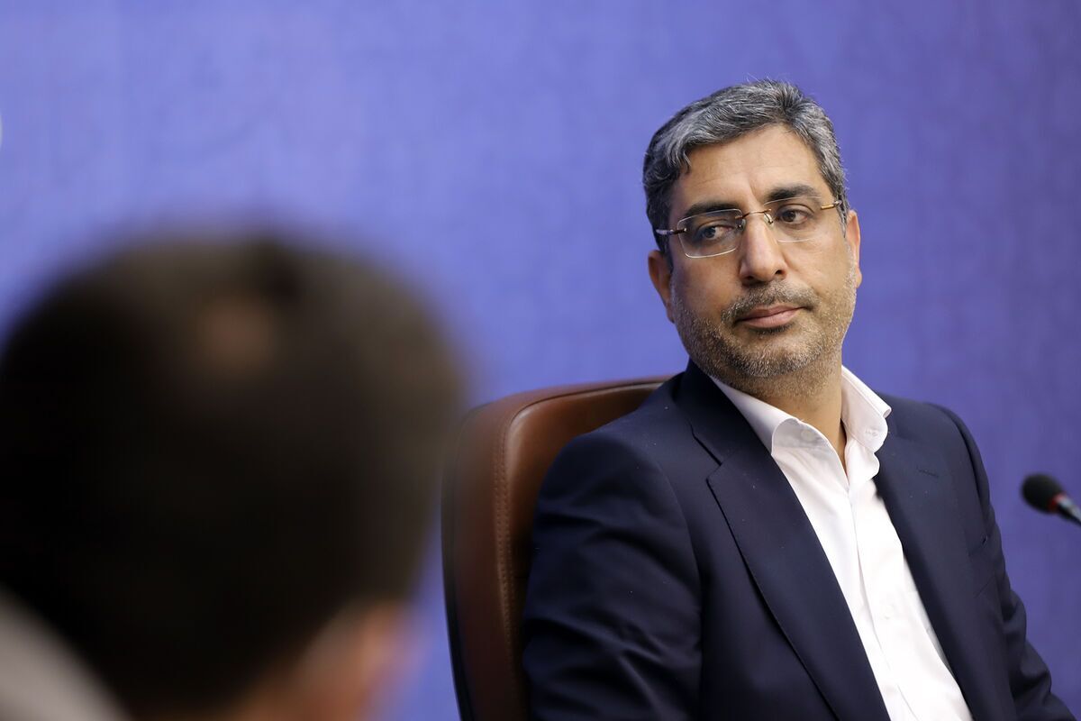 طی مراسمی با حضور رئیس هیات عامل ایمیدرو، «علی رسولیان» به‌عنوان مدیر جدید مجتمع سنگ آهن سنگان معرفی شد. او پیش از این معاون وزیر صمت بود و قبل تر نیز در سمت معاونت اقتصادی استاندار خراسان رضوی فعالیت می‌کرد.