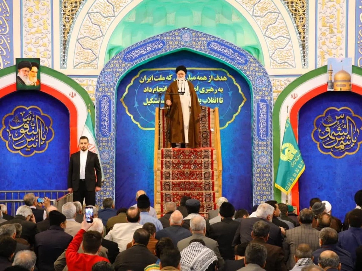 نماینده، ولی فقیه در استان خراسان رضوی گفت: دشمن به اسلام ما توجه دارد و فقط می‌خواهد دین را از ما بگیرد. حالا بعضی‌ها حرف‌های بنده را با جمله‌های تیز می‌گویند تا دافعه ایجاد کنند، اما اینکه مشارکت در انتخابات بر فرد فرد مردم یک واجب شرعی است، برخواسته از آیه قرآن، حرف پیامبر (ص) و فتوای مراجع تقلید است.
