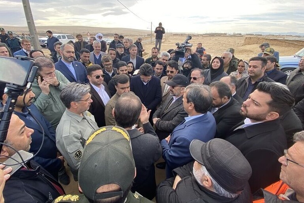 معاون رئیس جمهور و رییس ستاد ملی سیاست‌گذاری و هماهنگی مدیریت پدیده گرد و غبار کشور گفت: ایجاد معیشت پایدار برای ماندگاری جمعیت، محور برنامه و نقشه کنترل و مدیریت ریزگرد‌ها در شهرستان سرخس است.