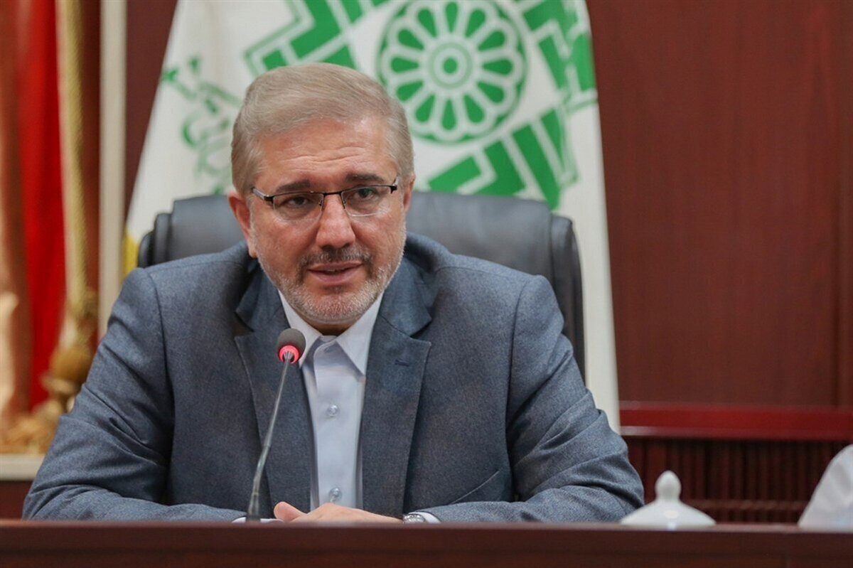رئیس سازمان برنامه و بودجه اعلام کرد: سود سپرده‌های بانکی همچنان از مالیات معاف هستند.