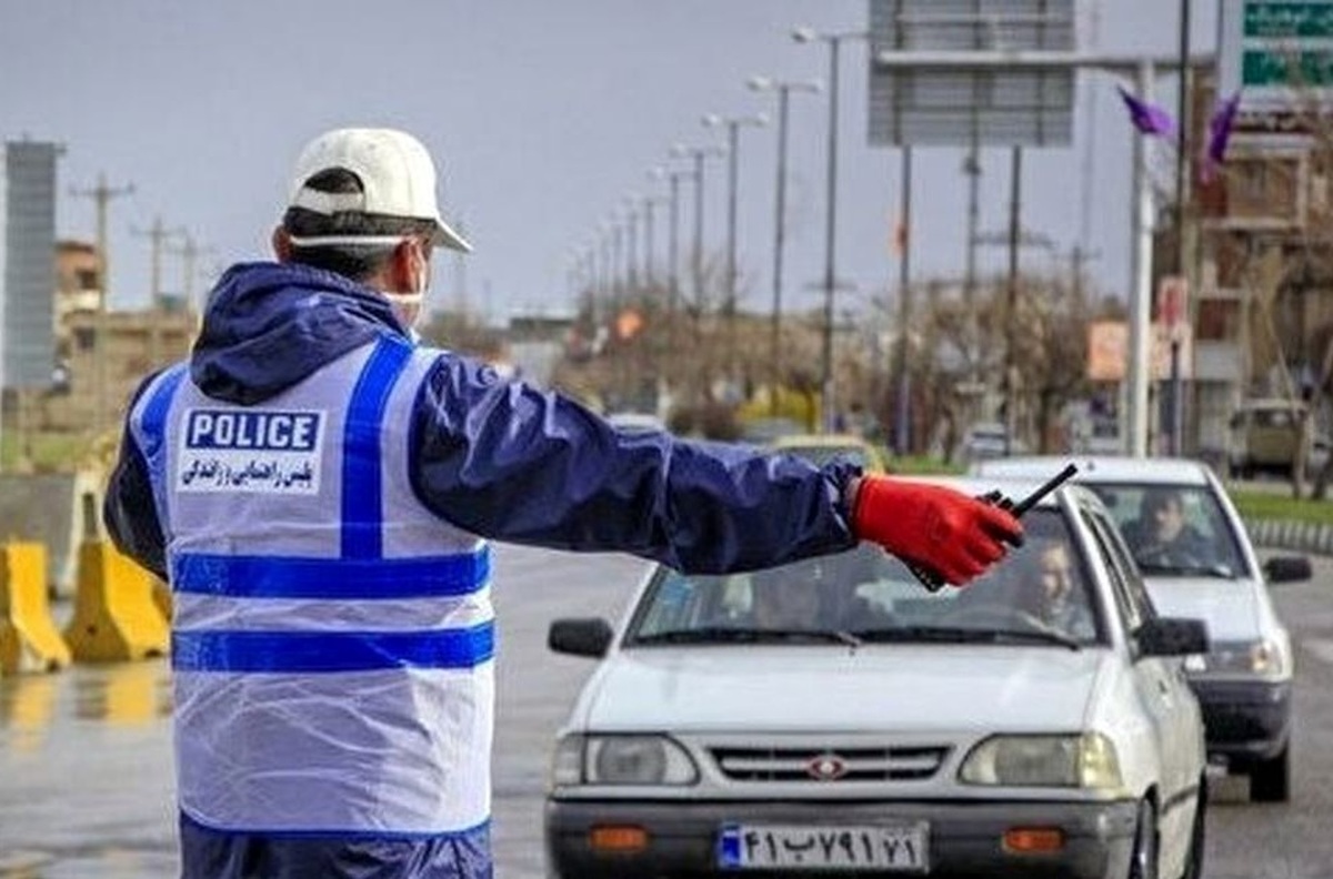 جانشین رئیس پلیس راهور خراسان‌رضوی از اعمال قانون ۹۵۸ دستگاه خودرو متخلف و حادثه‌ساز در طرح تشدید برخورد با رانندگان متخلف طی ۲۴ساعت گذشته خبرداد.