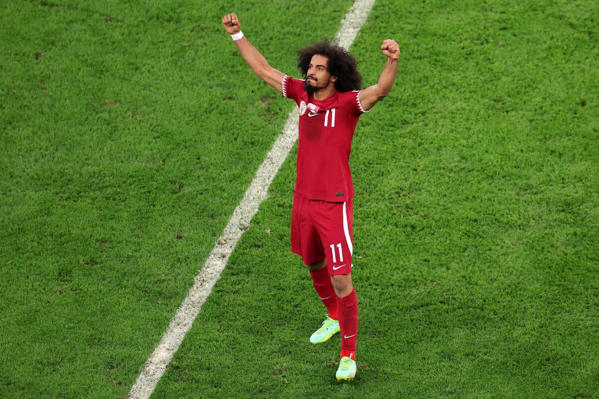 قطر موفق شد با اکرم عفیف به گل دوم خود در فینال آسیا دست یابد.