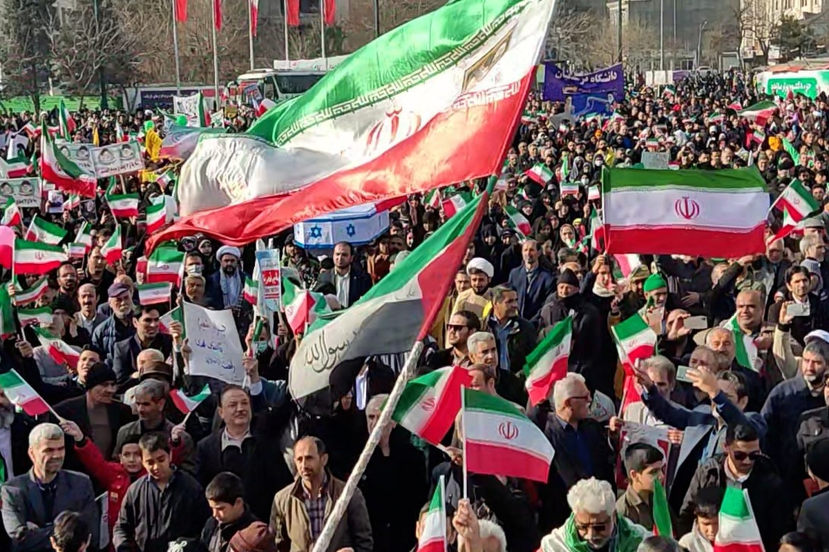مردم مشهد صبح امروز با حضور در راهپیمایی ۲۲ بهمن چهل‌وششمین سالگرد پیروزی انقلاب اسلامی ایران را جشن گرفتند.