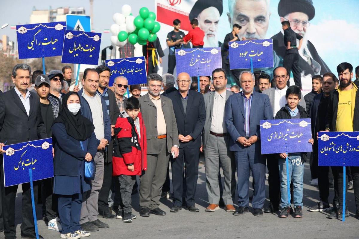 حضور پرشور جامعه ورزش در راهپیمایی ۲۲ بهمن