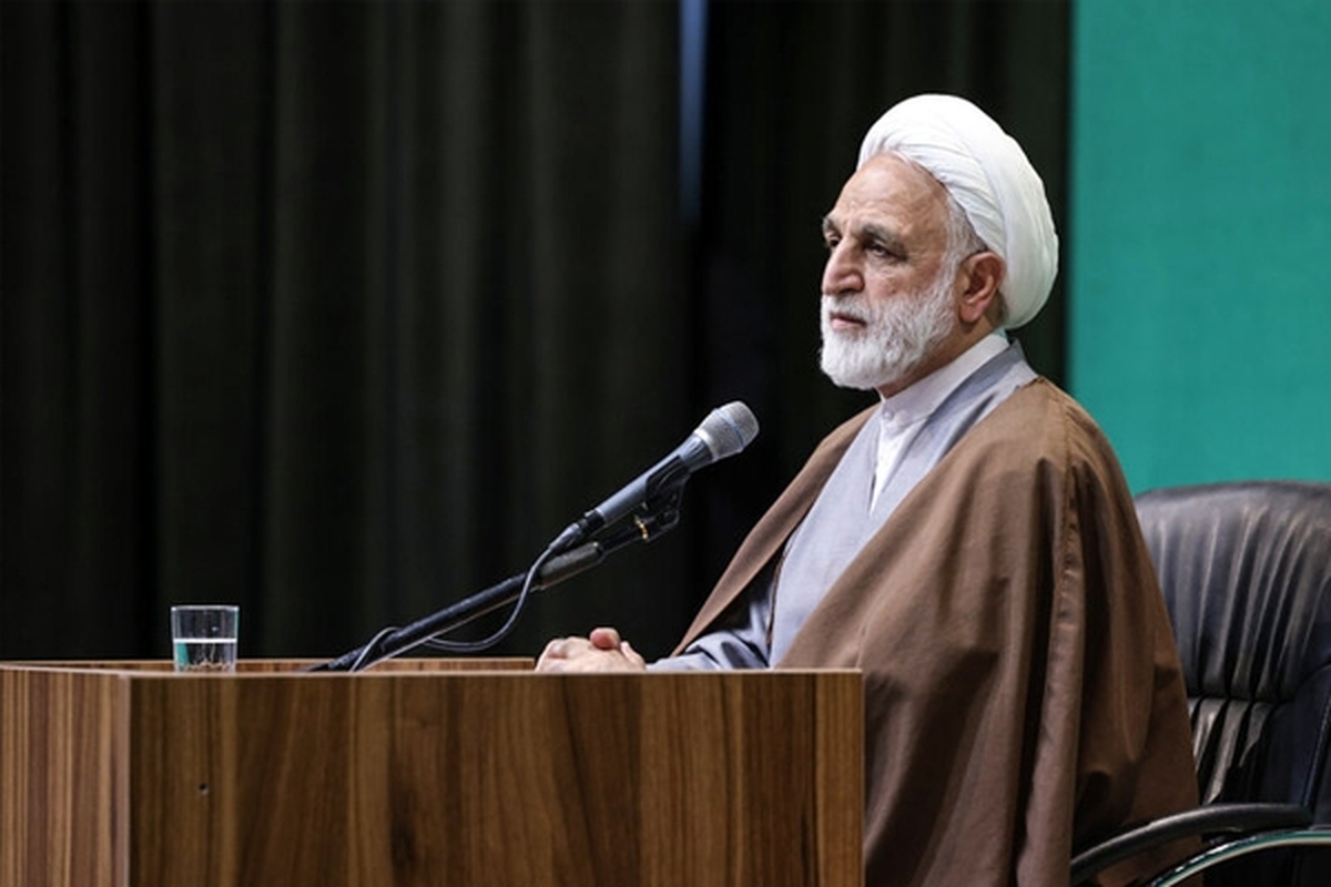 رییس قوه قضاییه گفت: تلاش دشمنان معطوف به آن است که ظرفیت‌های اقتصادی بالای دو کشور ایران و عراق و تعاملات اقتصادی دو کشور، برجسته و شکوفا نشود.