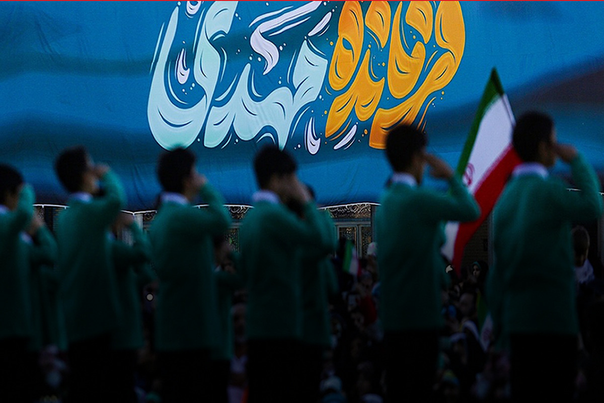 شب گذشته ٢٥ بهمن‌ماه در سومین روز از سی و نهمین دوره جشنواره بین‌المللی موسیقی فجر از خواننده «فرمانده مهدی» تقدیر شد.