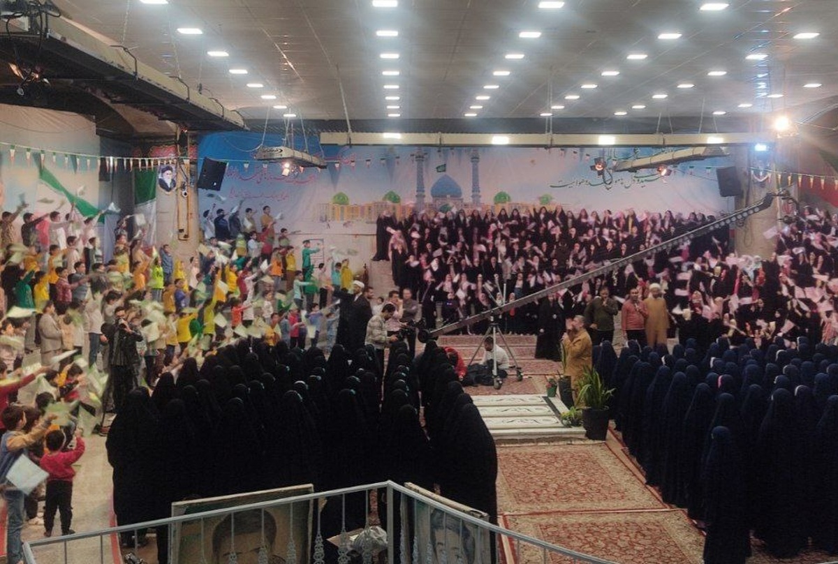 در آستانه فرارسیدن نیمه شعبان، ۱۲ هزار نوجوان دهه نودی سرود «قلب عالم» را در جوار حرم مطهر رضوی اجرا می‌کنند.