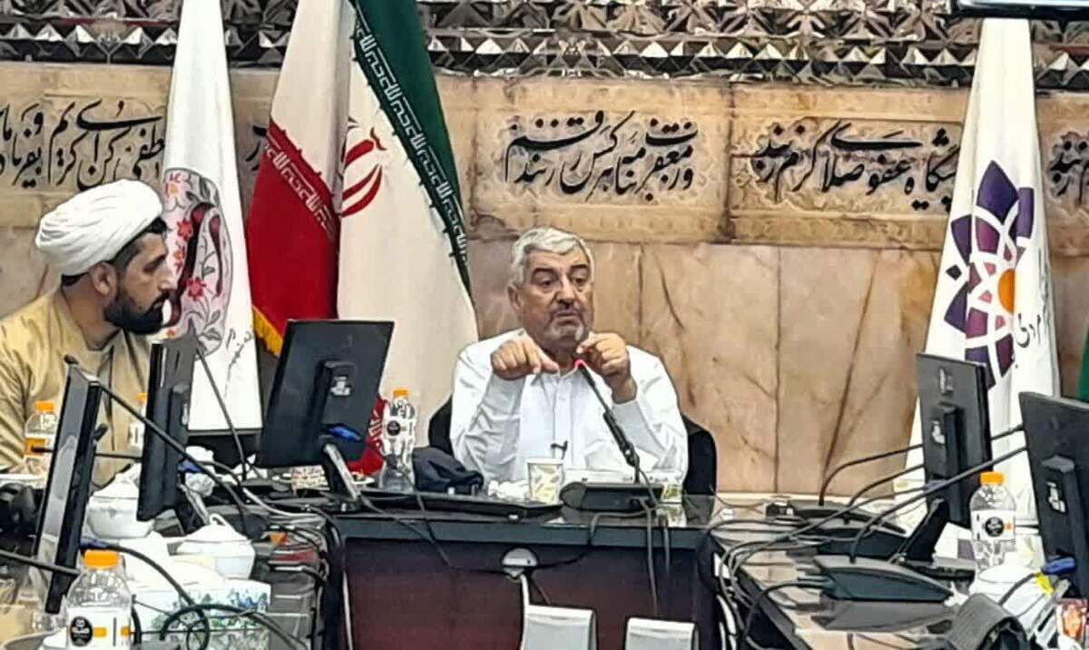 مسئول قرارگاه فرهنگی و اجتماعی «بقیه الله الاعظم» در جمع دختران نوجوان کنشگر فرهنگی به دلایل مخالفت برخی نیرو‌های انقلابی با «امربه‌معروف حجاب» و اهمیت جهاد تبیین در این زمینه پرداخت.
