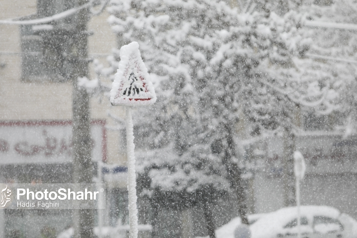 کارشناس مرکز پیش‌بینی هواشناسی خراسان‌ رضوی گفت: سامانه بارشی در سطح استان تا روز سه‌شنبه ادامه دارد و بیشترین میزان بارش از فاصله زمانی امشب تا روز دوشنبه به ویژه در نیمه شرقی رخ خواهد داد.
