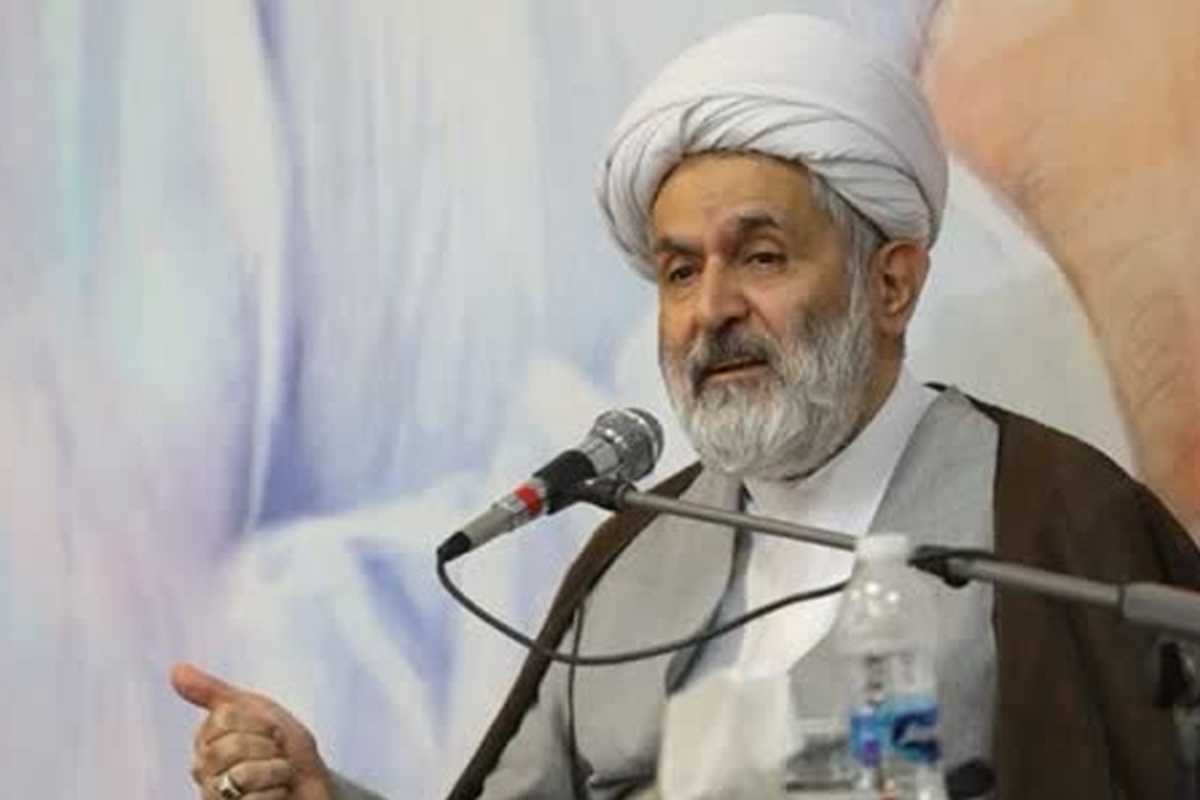 مشاور عالی فرمانده کل سپاه در نشست با دانشجویان گفت: همه تلاش آمریکا و اسرائیل این بود ۲۲ بهمن را ناامن کنند که روی انتخابات اثر منفی بگذارد، اینکه در این همه نقاط مختلف کشور یک حادثه امنیتی هم نداشته باشیم دست‌مریزاد به سیستم امنیتی کشور دارد.