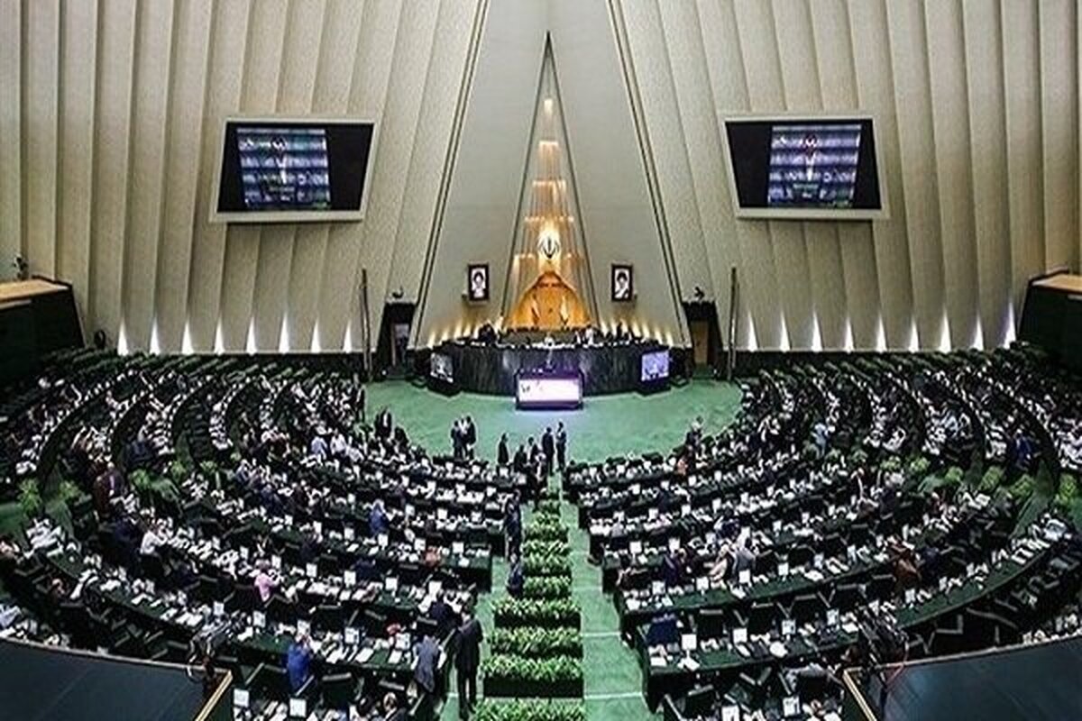 نمایندگان مجلس شورای اسلامی در مصوبه‌ای دستگاه‌های اجرایی را مکلف کردند تا کلیه حساب‌های فرعی خود را در سال آینده مسدود کنند.