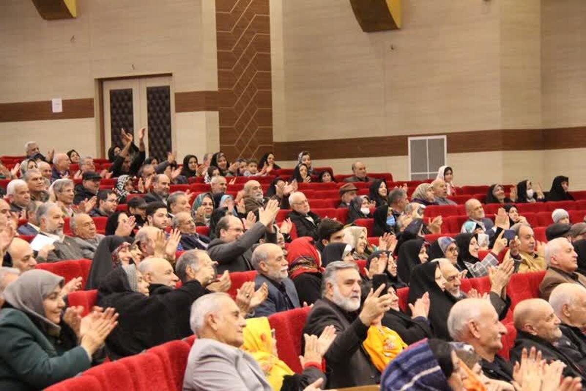 معاون فرهنگی و تبلیغات اداره عقیدتی سیاسی نیروی پدافند هوایی ارتش گفت: شکسوتان سرمایه‌های هر جامعه‌ای محسوب می‌شوند و باید به دنبال این باشیم که سرمایه اجتماعی را برای همه افراد ارتقاء دهیم.