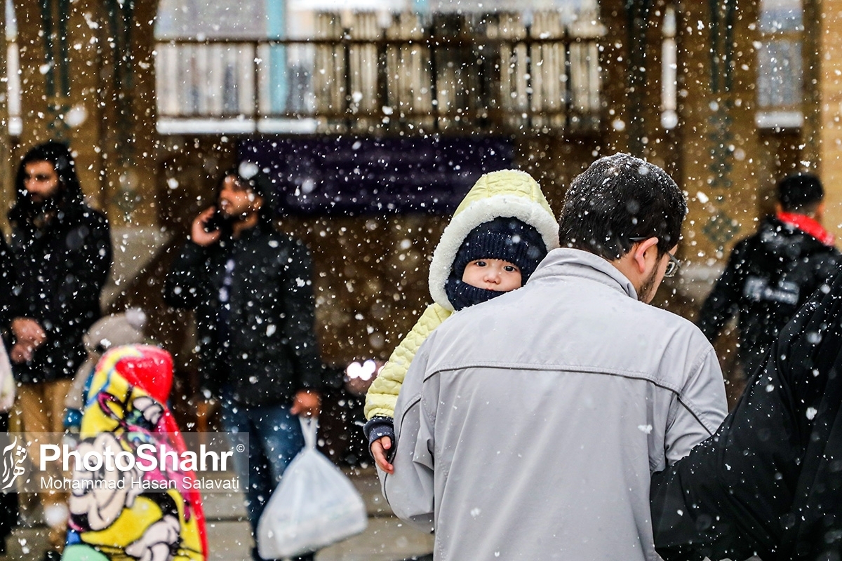 کارشناس مرکز پیش‌بینی هواشناسی خراسان رضوی گفت: هوای سرد تا پایان هفته جاری در استان به دنبال وقوع بارش برف و باران ماندگار است.