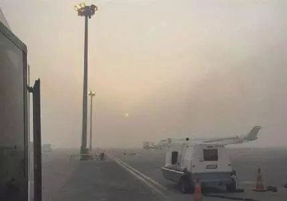 مدیرکل روابط عمومی  فرودگاه‌های استان خراسان‌رضوی گفت: در پی کاهش دید افقی کلیه پروازهای خروجی از مشهد لغو شده است. 
