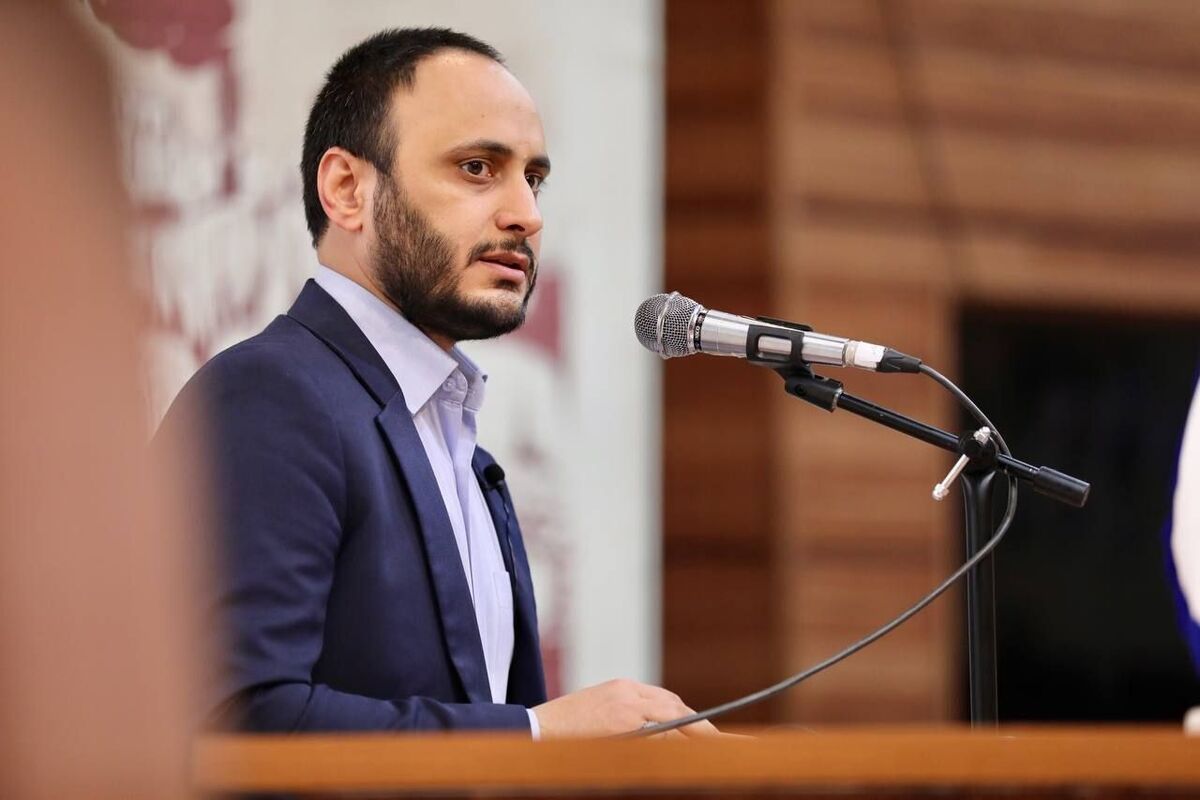 سخنگوی دولت گفت: بنزین گران نمی‌شود  و تغییر قیمت هم در دستور کار نیست.