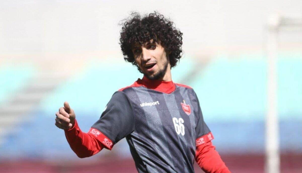 مدافع ترکمنستانی پرسپولیس همچنان در فوتبال ایران خواهان دارد.