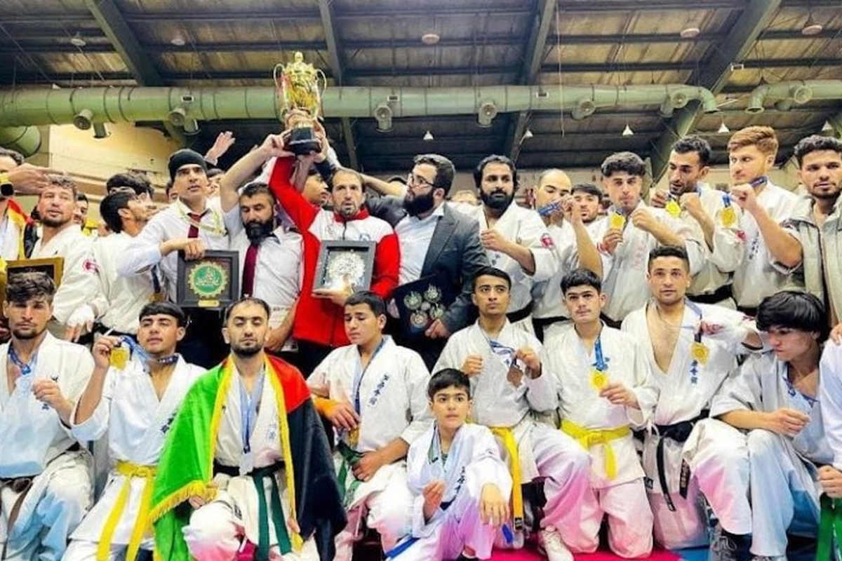 ملی‌پوشان آشی هارا کاراته افغانستان در چهارمین دور رقابت‌های اورا آسیا در بخش «سوپر ساباکی» با کسب ۱۶ مدال طلا، نقره و برنز نایب قهرمان این دور از رقابت‌ها شدند.
