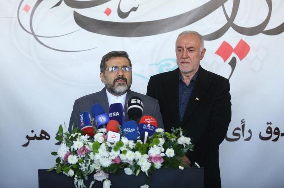 وزیر فرهنگ و ارشاد اسلامی ضمن قدردانی از حضور مردم و هنرمندان پای صندوق‌های رای، حضور پرشور مردم را گامی بزرگ برای ساختن ایرانی آباد دانست.