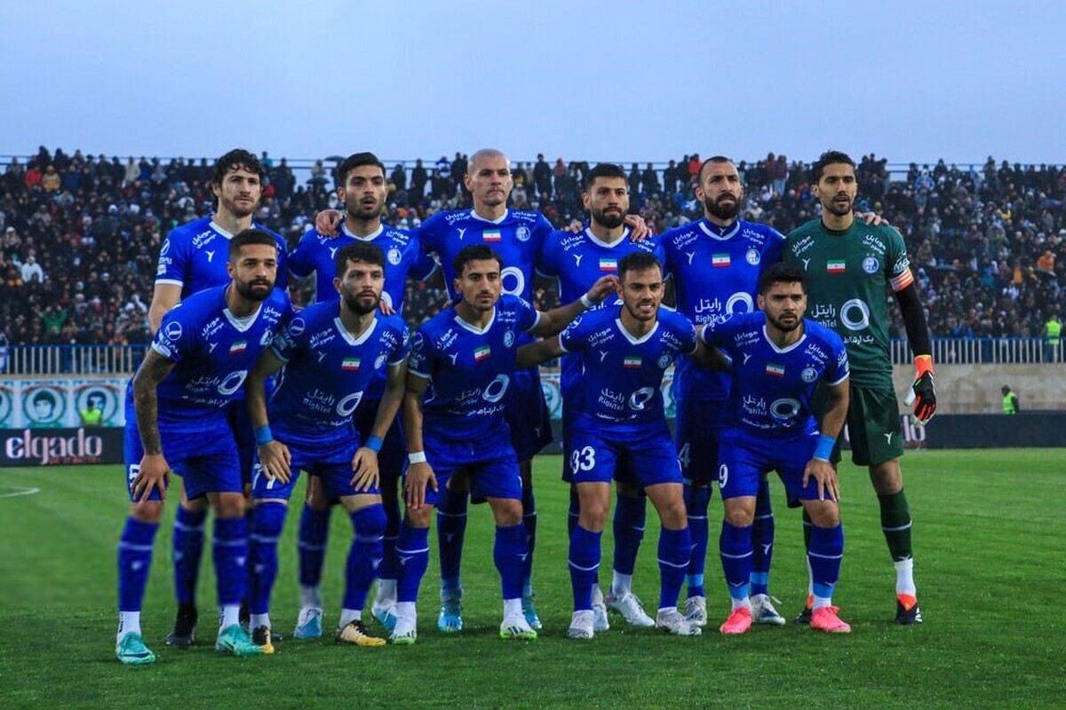 استقلال به احتمال زیاد در بازی یک شانزدهم نهایی با مس رفسنجان با ترکیب بازی قبل به میدان خواهد رفت.
