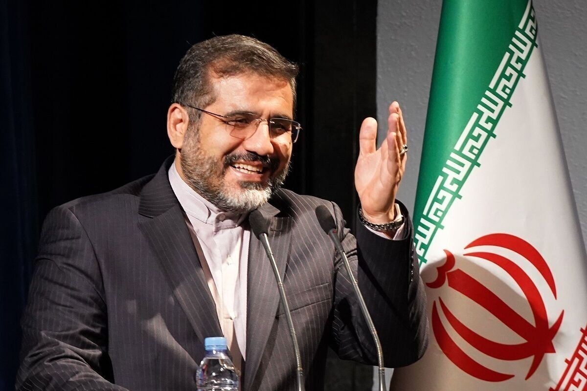 وزیر فرهنگ و ارشاد اسلامی توضیحاتی درباره بازگشت خوانندگان ایرانیِ خارج از کشور ارائه کرد.