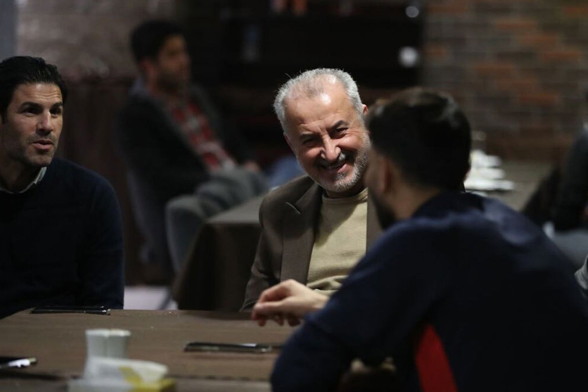 مدیرعامل باشگاه پرسپولیس وعده قطعی برای پرداخت مطالبات بازیکنان و اعضای کادرفنی قبل از بازی برگشت مقابل استقلال تهران داده است.