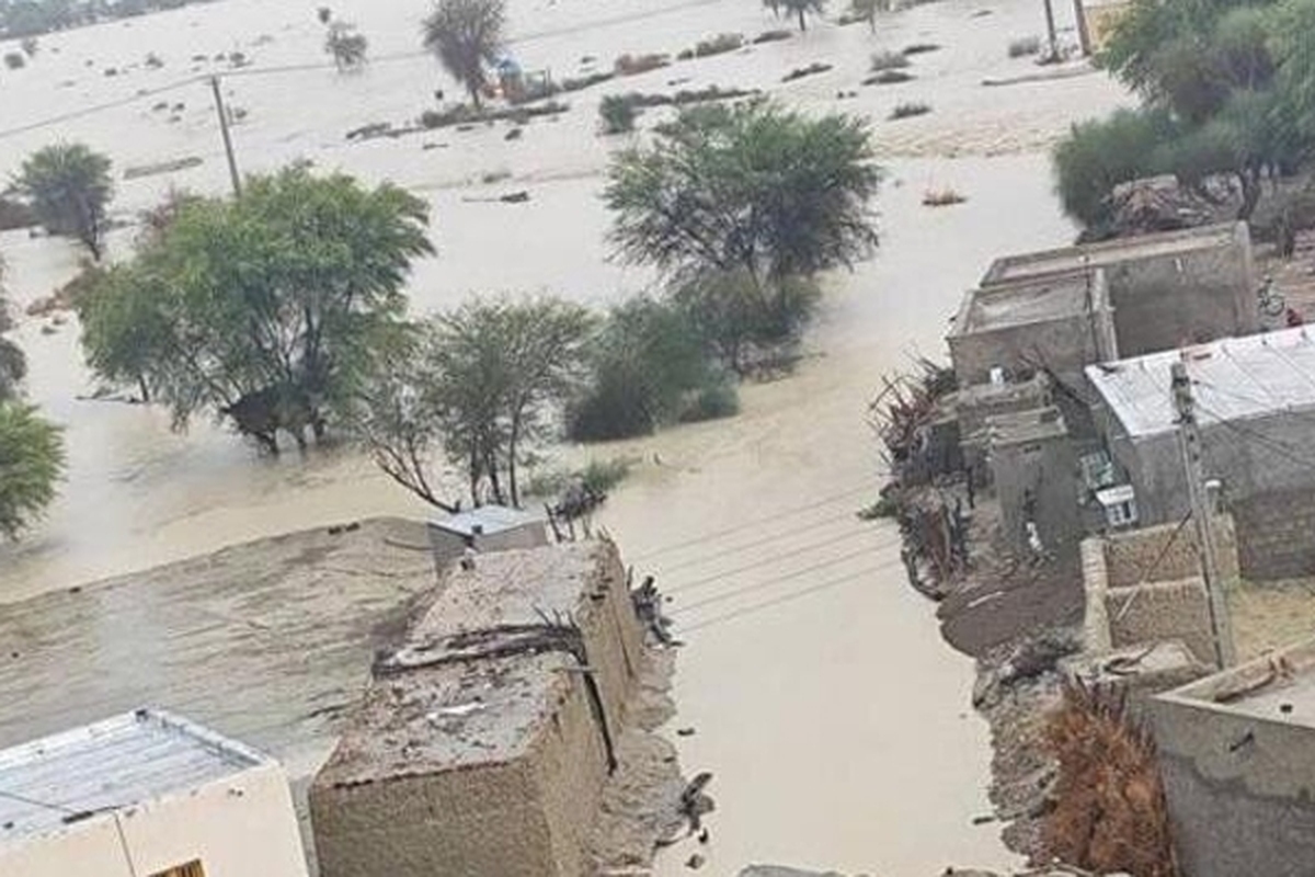 امیر سرلشکر موسوی به فرماندهان نیرو‌های چهارگانه ارتش دستور داد، کمک رسانی به سیل زدگان سیستان و بلوچستان را تقویت کنند.