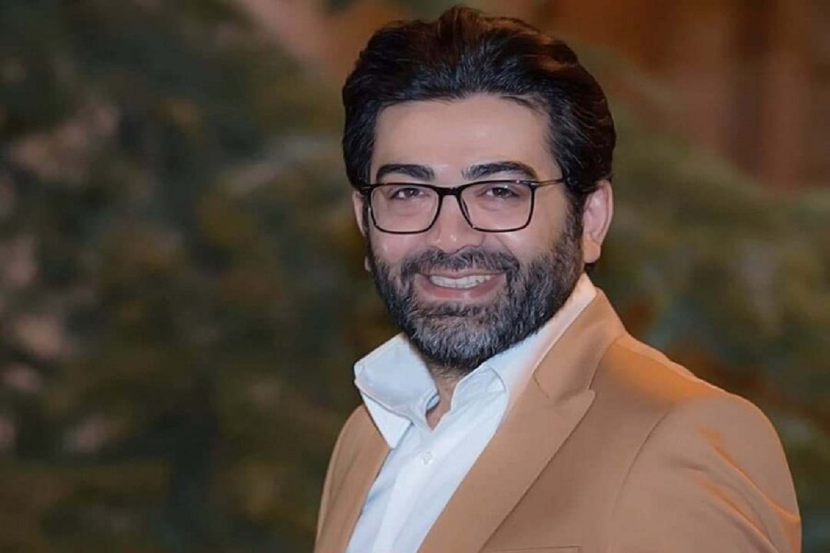 معاون سیمای سازمان صدا و سیما گفت: فرزاد حسنی اجرای برنامه سال تحویل شبکه نسیم را بر عهده دارد.
