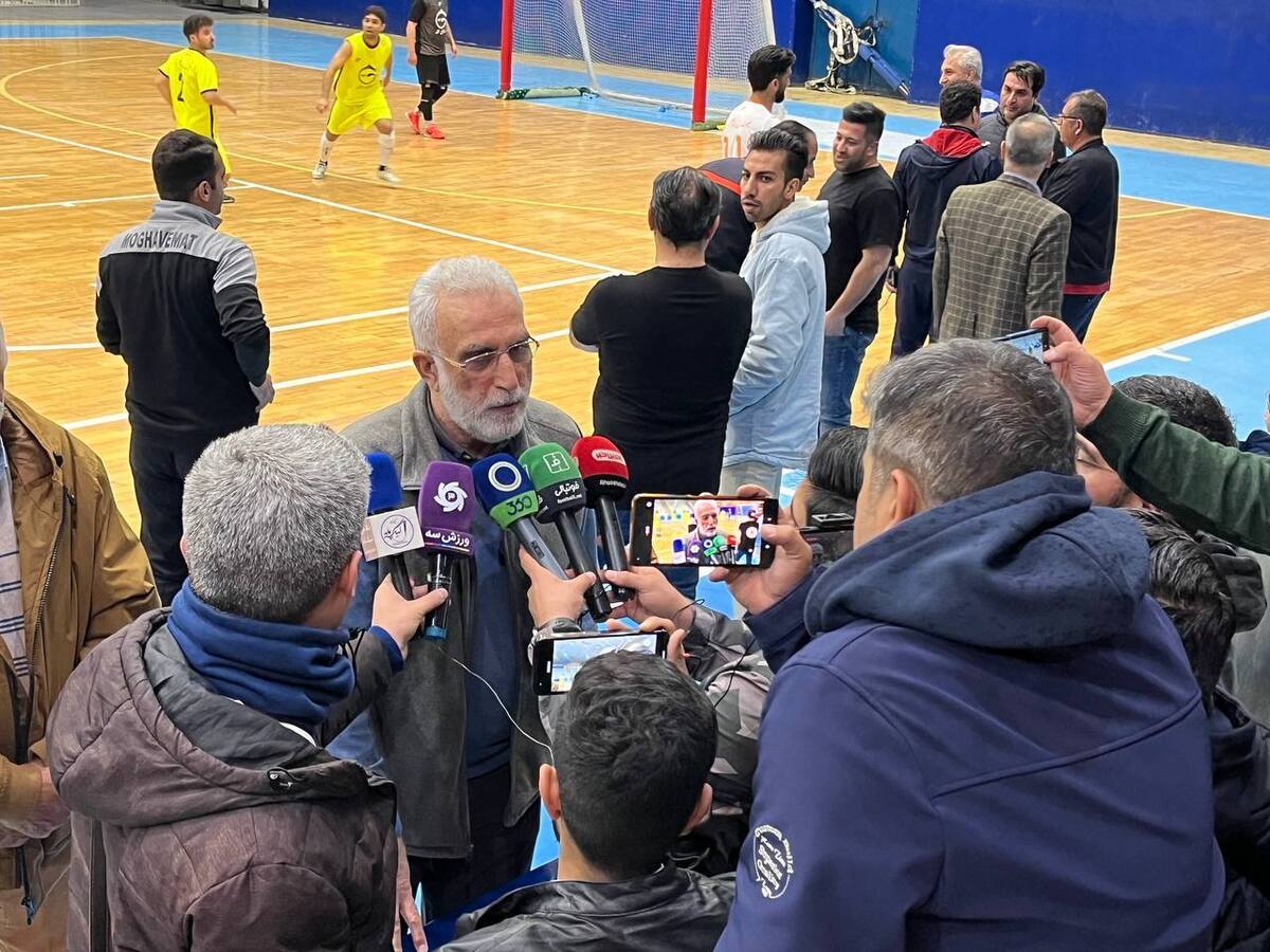 حسین فرکی براین باور است که تیم ملی باید در مسیر جوانگرایی قدم بردارد. او از احیای دوباره جام رمضان به دست هیات فوتبال استان تهران به شدت راضی است.