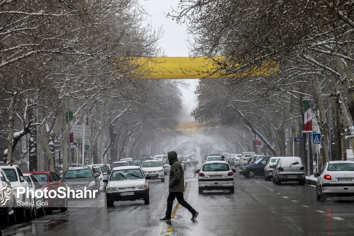 کارشناس مرکز پیش‌بینی هواشناسی خراسان‌رضوی گفت: انتظار داریم کماکان شاهد فعالیت سامانه ناپایدار بارش در سطح استان تا صبح روز چهارشنبه باشیم.