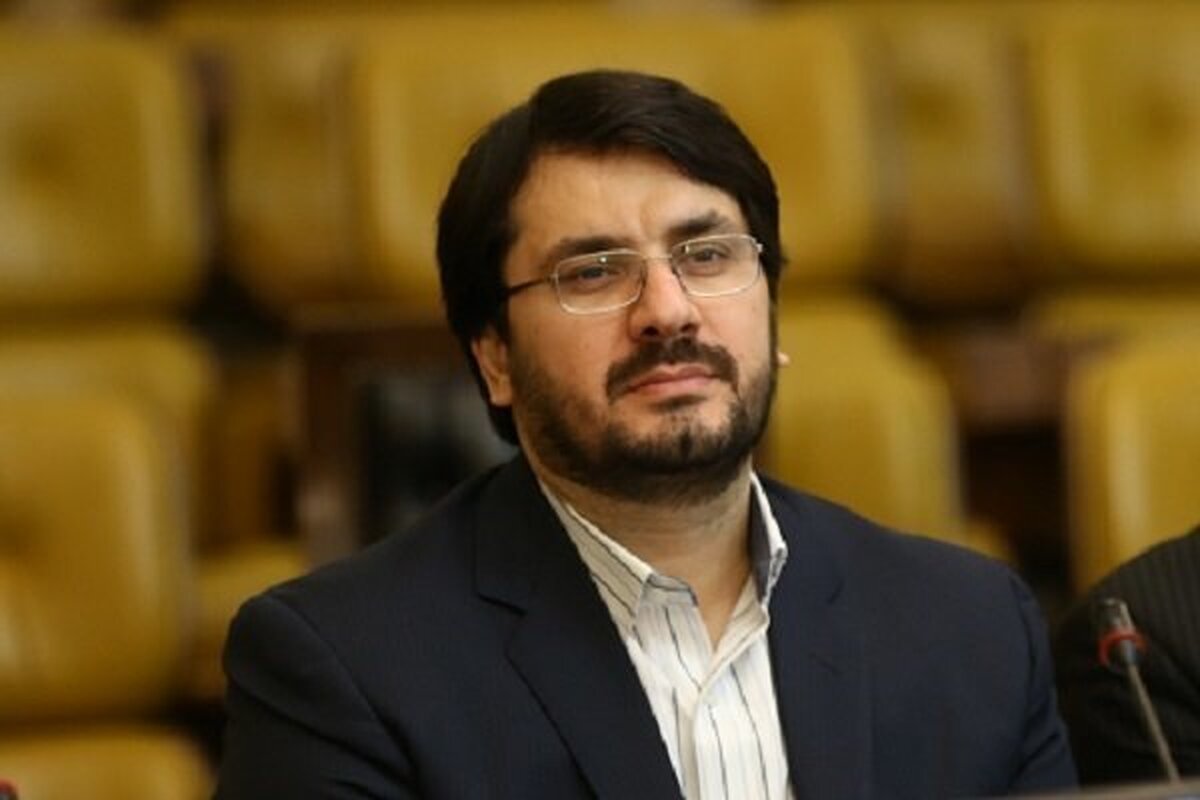 وزیر راه و شهرسازی گفت: امکان ثبت رایگان خرید و فروش مسکن روی سامانه خودنویس از سال آینده فراهم می‌شود.