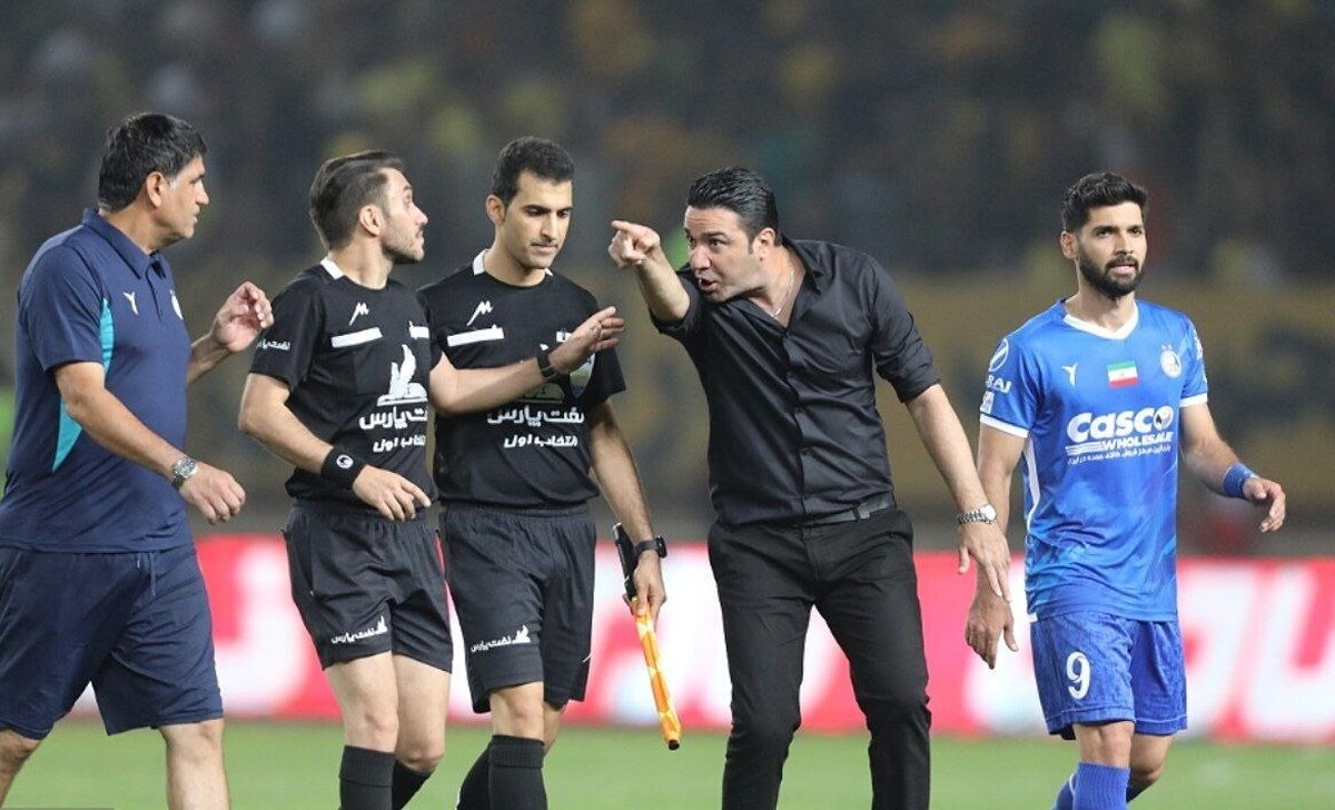 جواد نکونام همراه با استقلال رکورد قابل توجهی در اختیار دارد و ۱۲ هفته است در لیگ برتر باختی را تجربه نکرده است.