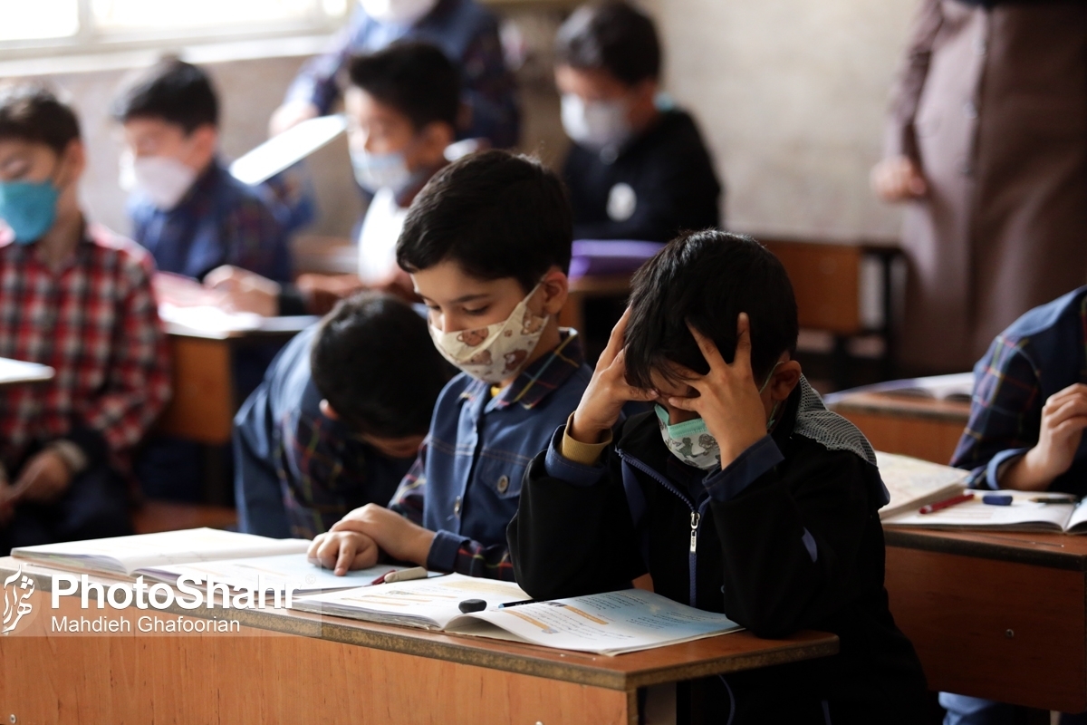 مدیر روابط‌عمومی اداره کل آموزش‌وپرورش خراسان‌رضوی به تشریح فعالیت مدارس مشهد تا پایان سال جاری پرداخت.