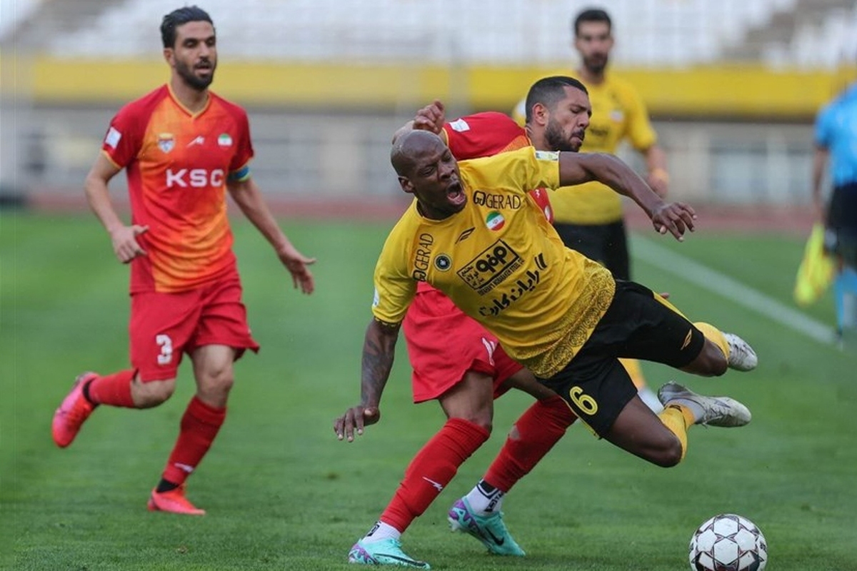 تاریخ و ساعت بازی فولاد و سپاهان در لیگ برتر | جنگ پولادین