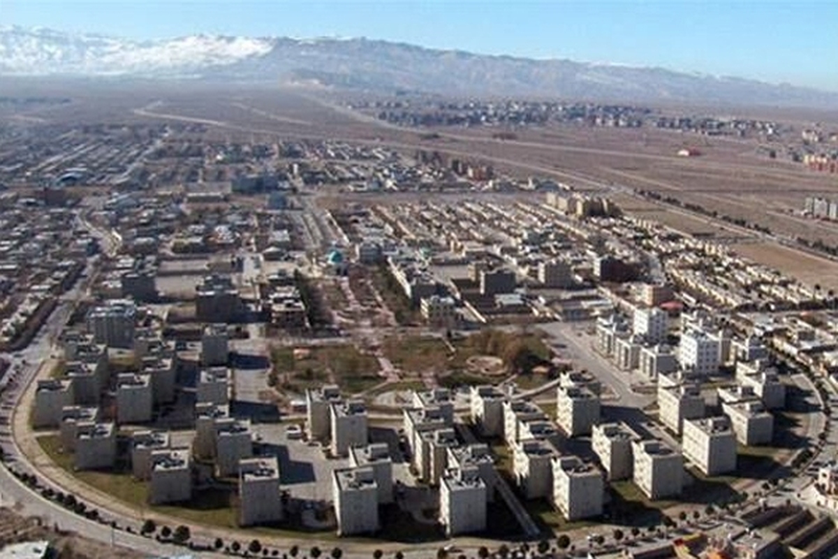 رییس شورای اسلامی شهر گلبهار گفت:  «علیرضا عصمت پرست» توسط اعضای این شورا در جلسه ای که امروز برگزار شد به عنوان شهردار جدید شهرستان گلبهار منصوب شد.