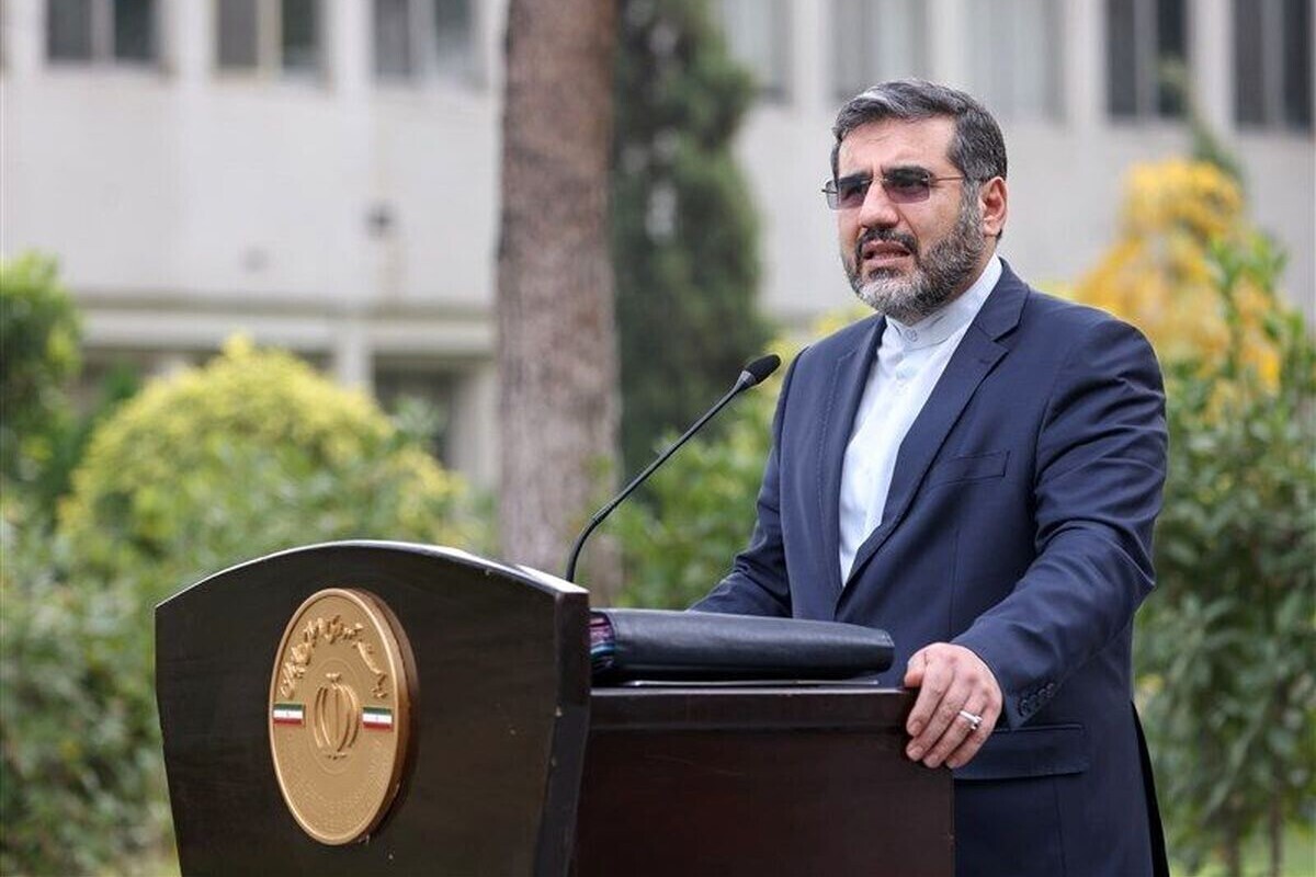 وزیر فرهنگ و ارشاد اسلامی گفت: همچنین فروش سینما از ۴۰۰ میلیارد تومان در سال گذشته به ۱۳۰۰ میلیارد تومان در سال ۱۴۰۲ رسیده است و تعداد سینما از ۵۷۰ به ۹۰۰ سالن رسیده است.