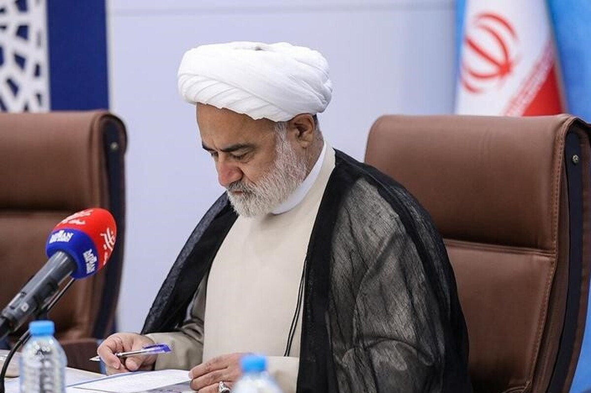 رئیس قوه قضائیه ضمن پذیرش درخواست استعفای محمد مصدق از معاون اولی قوه قضائیه گفت: اگر چه حضور شما در این منصب، در رسیدگی به پرونده مورد اشاره مدخلیت و تاثیری نداشته و نخواهد داشت، اما با توجه به درخواست حضرتعالی و نکاتی که مطرح کردید استعفای شما مورد پذیرش قرار می‌گیرد.