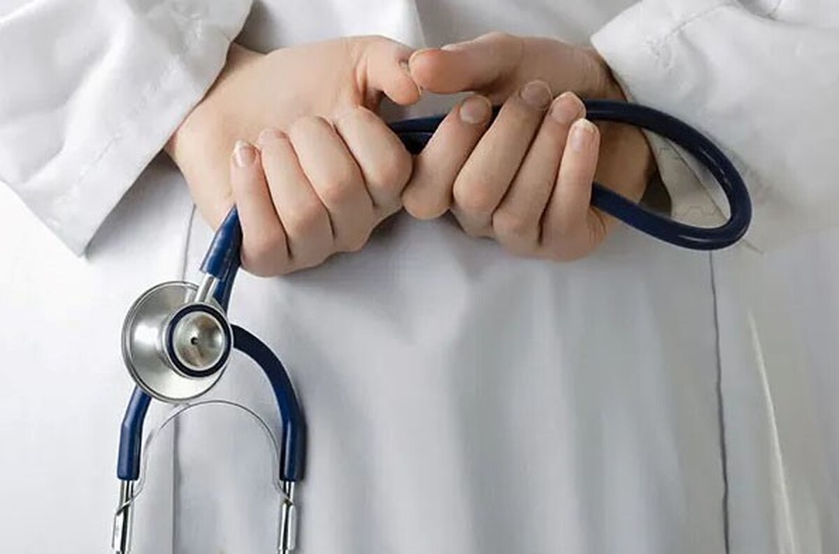 مدیرکل تعزیرات حکومتی خراسان رضوی از جریمه پزشک مشهدی به اتهام دریافت وجه اضافه خبر داد.