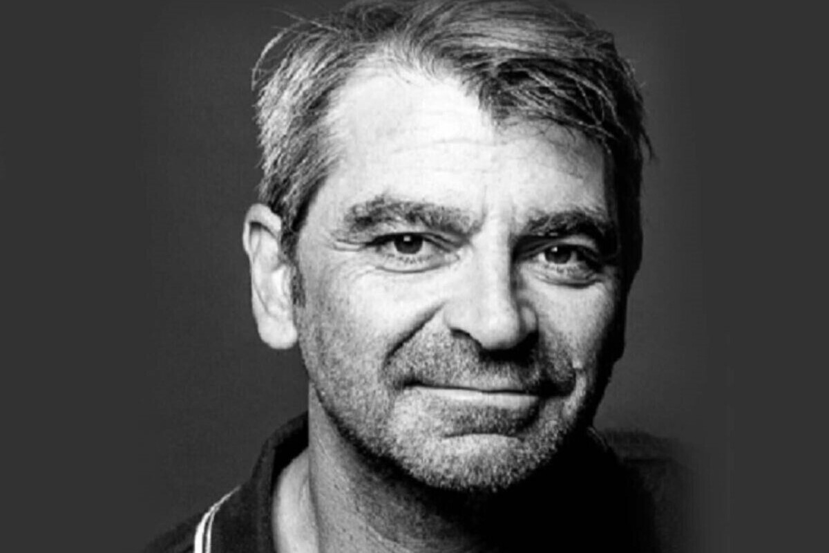 رمان «گادوین» از سویی داستانی از خانواده و مهاجرت است و از سوی دیگر یک داستان ماجراجویی بین‌المللی است.