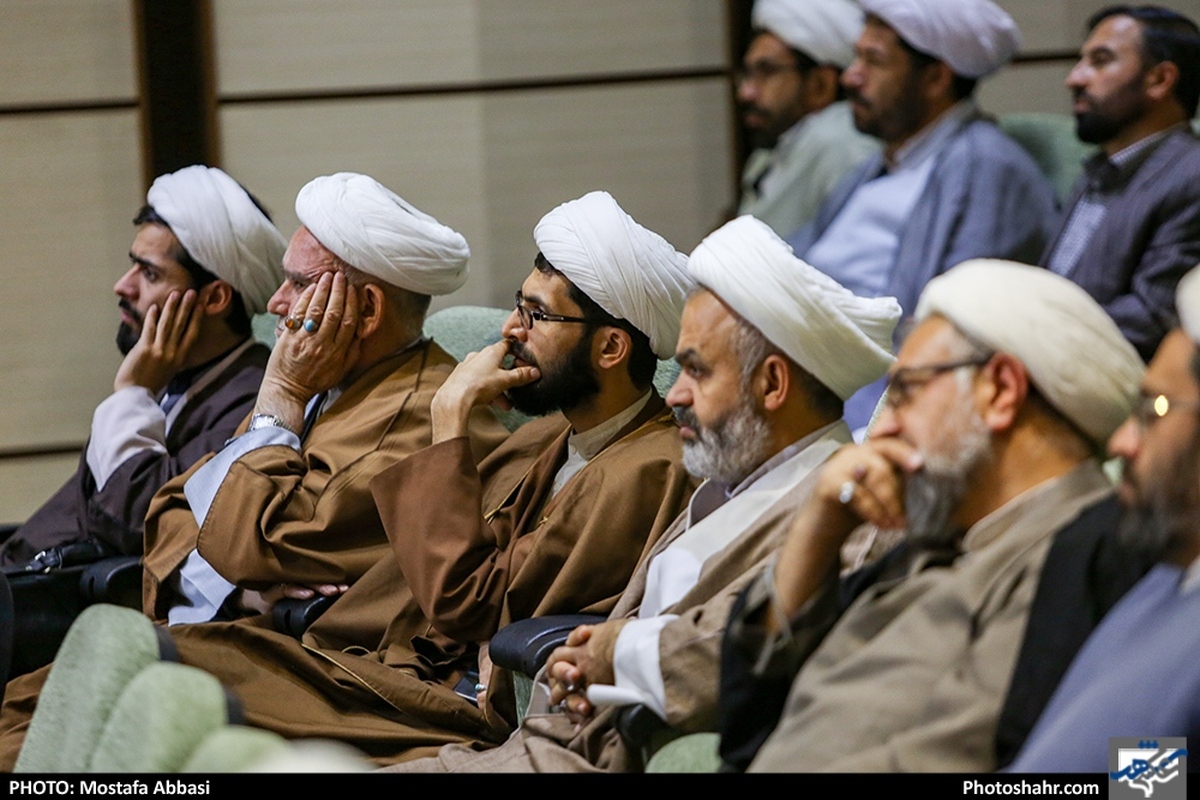 معاون فرهنگی اداره کل تبلیغات اسلامی خراسان رضوی گفت: هم‌زمان با ماه مبارک رمضان، ۲ هزار و ۷۰۰  مبلّغ و مبلّغه برای تبلیغ معارف دین به مناطق مختلف استان اعزام شدند.