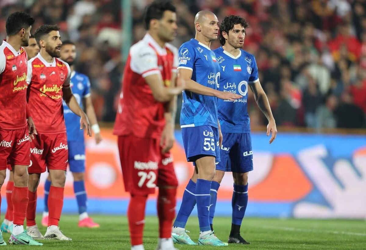 در واگذاری استقلال و پرسپولیس به بانک‌ها ابهامات بسیاری وجود ندارد و این انتقال قطعی به نظر نمی‌رسد.