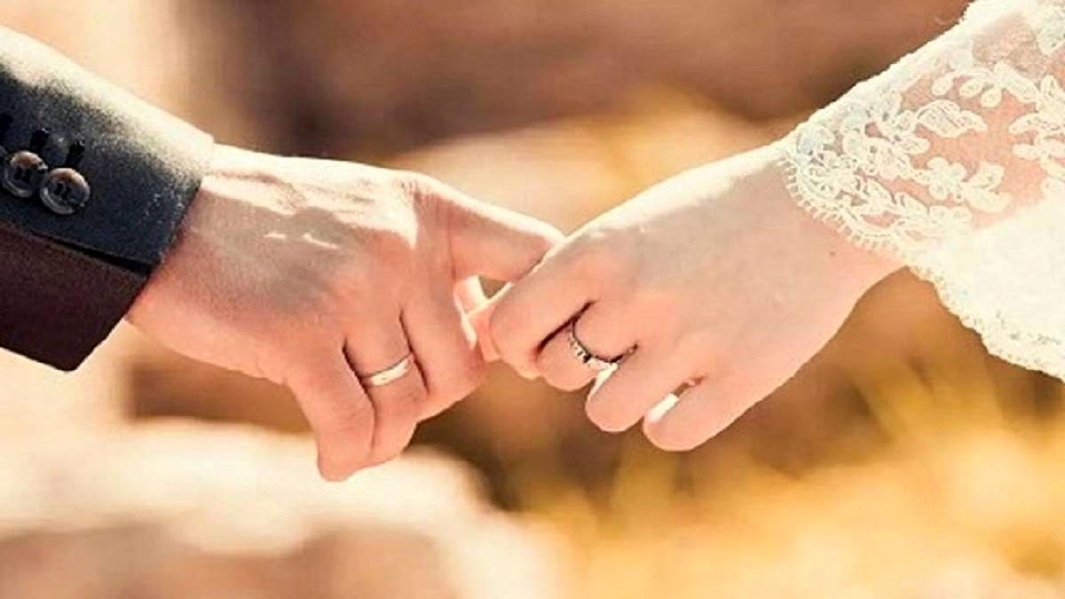 یک مشاور خانواده درباره مدت مناسب برای دوران عقد توصیه‌هایی کرد.