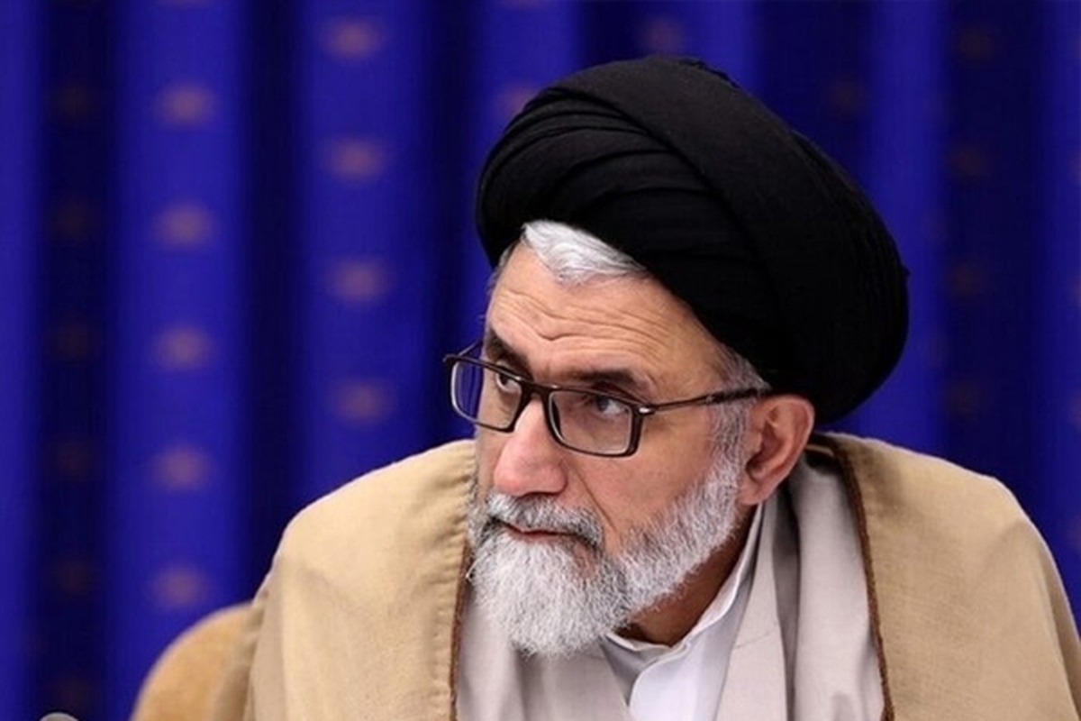 وزیر اطلاعات انتخابات را جلوه‌ای دیگر از اتحاد ملت ایران دانست و گفت: ملت شریف ایران در انتخابات امسال بازهم اتحاد و همبستگی خود را به رخ دشمنان نظام خواهند کشید.