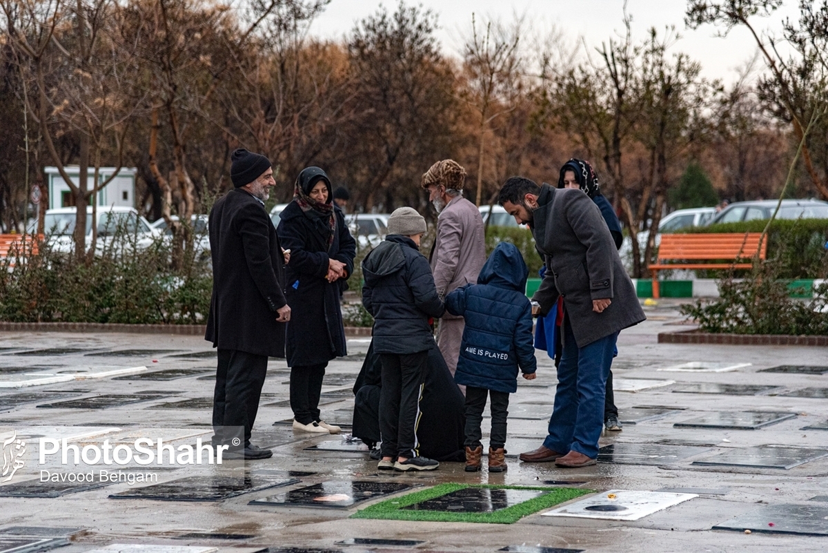 مدیرعامل سازمان مدیریت آرامستان‌های شهرداری مشهد گفت: حدود ۱/۵ میلیون نفر از شهروندان برای زیارت اهل قبور به آرامستان بهشت رضا (ع) در روز‌های پنج شنبه و جمعه مراجعه کرده‌اند.