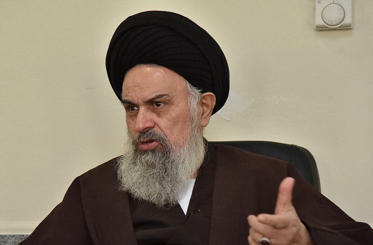 آیت الله سیدمحمد موسوی بجنوردی صبح امروز پس از طی یک دوره بیماری دار فانی را وداع گفت.