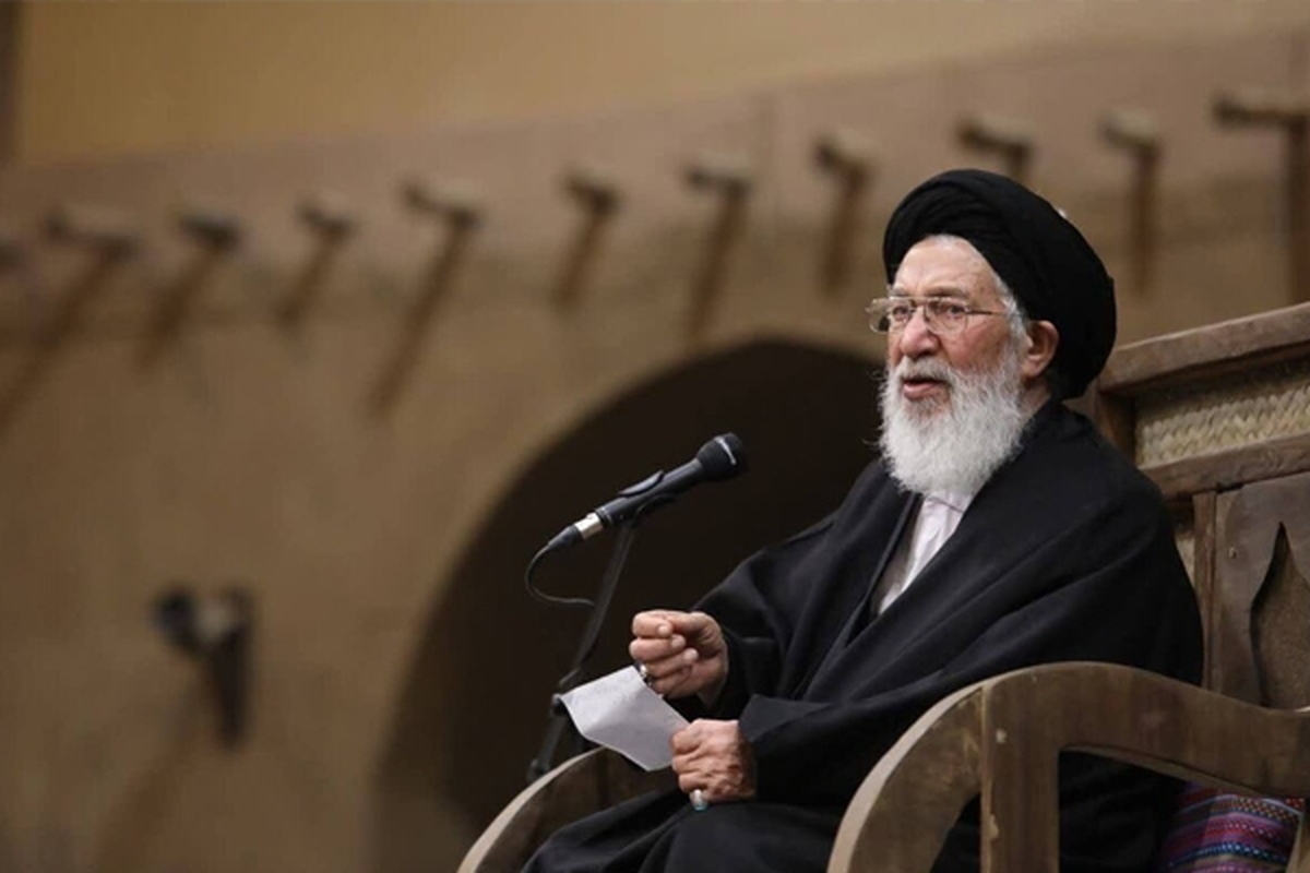 آیت الله سیدان، استاد درس خارج فقه حوزه علمیه خراسان در پیامی شرکت در انتخابات را مسئله بسیار اساسی و مهمی دانستند.