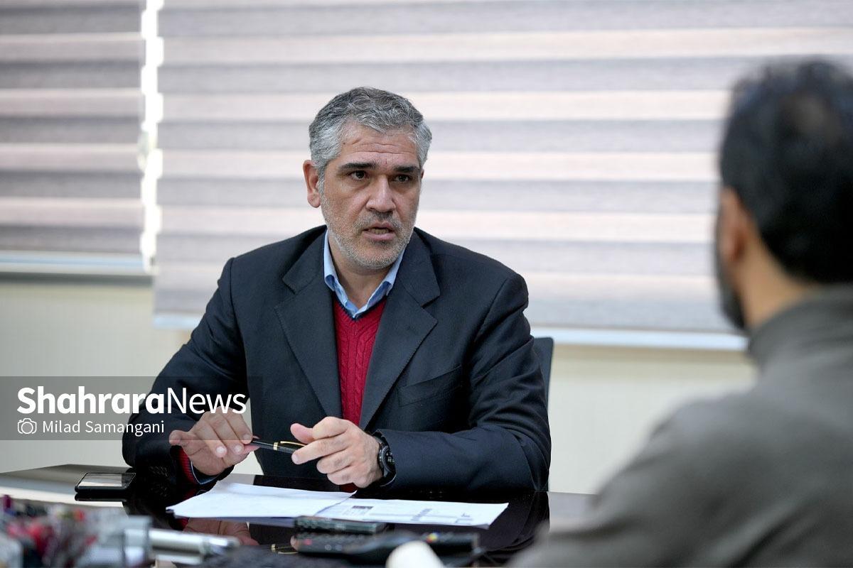 مدیرعامل سازمان فناوری اطلاعات و ارتباطات شهرداری مشهد از بستر‌های غیرحضوری ارائه خدمات به شهروندان می‌گوید.