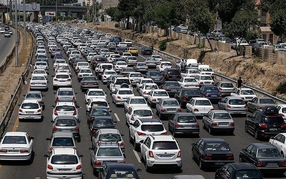 رییس پلیس راه خراسان رضوی گفت: در حال حاضر ترافیک در ورودی‌ها و خروجی‌های کلانشهر مشهد روان است.