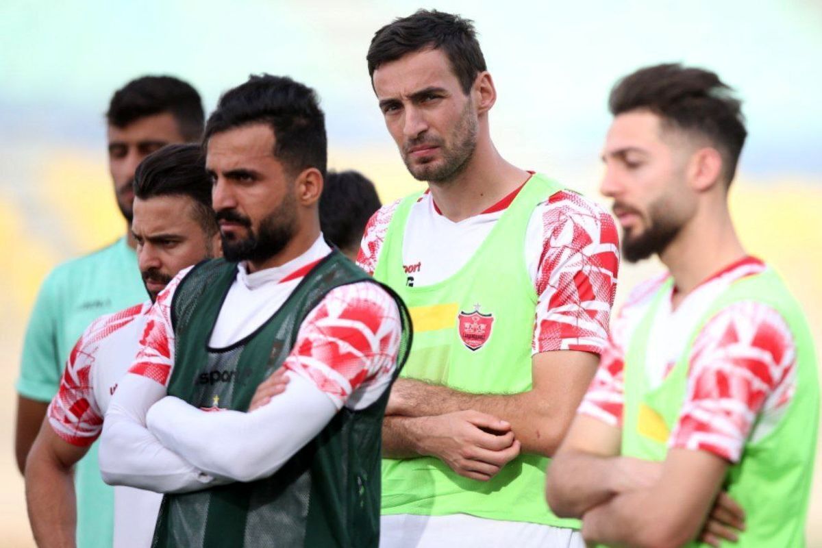 پرسپولیس در مرحله نیمه نهایی جام حذفی بدون محروم مقابل رقیبش قرار می‌گیرد.