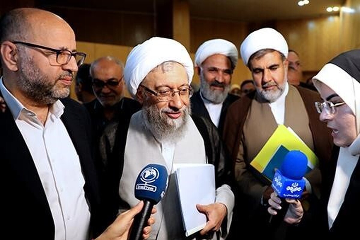 رئیس مجمع تشخیص مصلحت نظام با بیان اینکه براساس نظر رئیس مجلس شورای اسلامی مقرر شد جلسات هماهنگی مجلس و مجمع به صورت مستمر برگزار شود، گفت: تلاش خواهیم کرد در بازه‌های زمانی معین و کوتاهی این جلسات را برگزار کنیم.
