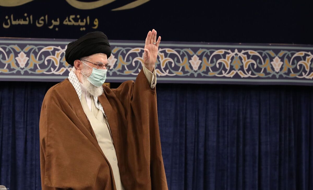 به مناسبت­ گرامیداشت­ روز معلم­ جمعی از معلمان و فرهنگیان با رهبر انقلاب دیدار می‌کنند.